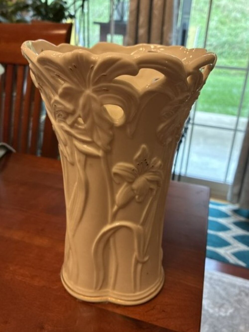 Lenox 2001 Lovely Daylilies Mother's Day Vase Limited Edition Fine China USA